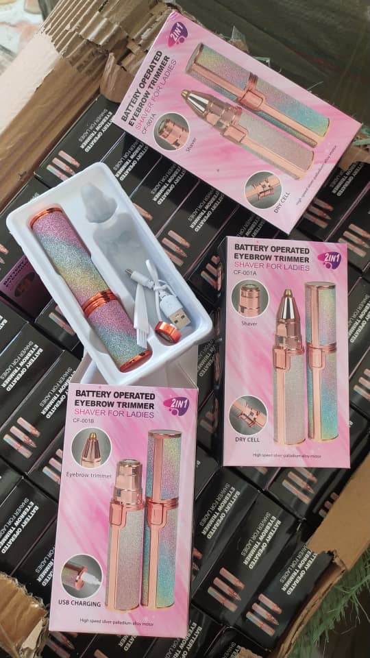 عکس قیمت خرید موزن اکلیلی ماتیکی شیور شارژی بدن ابرو صورت بینی گوش ارزان